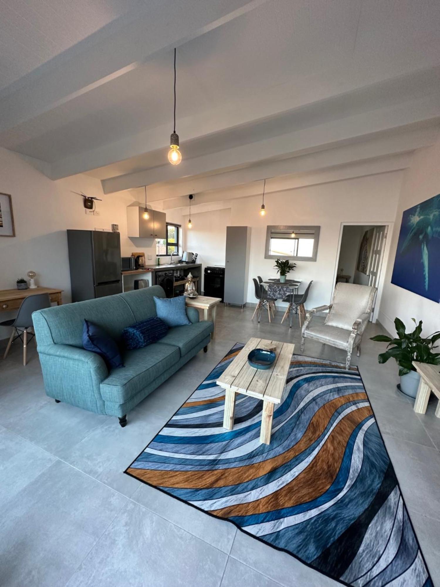 Modern Apartments Downtown 普勒滕贝格湾 外观 照片
