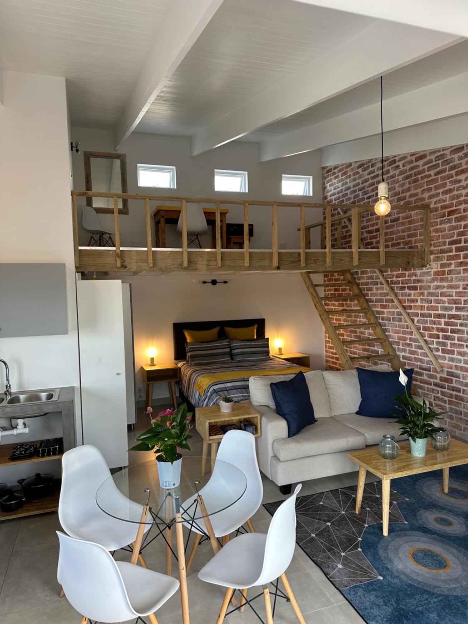 Modern Apartments Downtown 普勒滕贝格湾 外观 照片