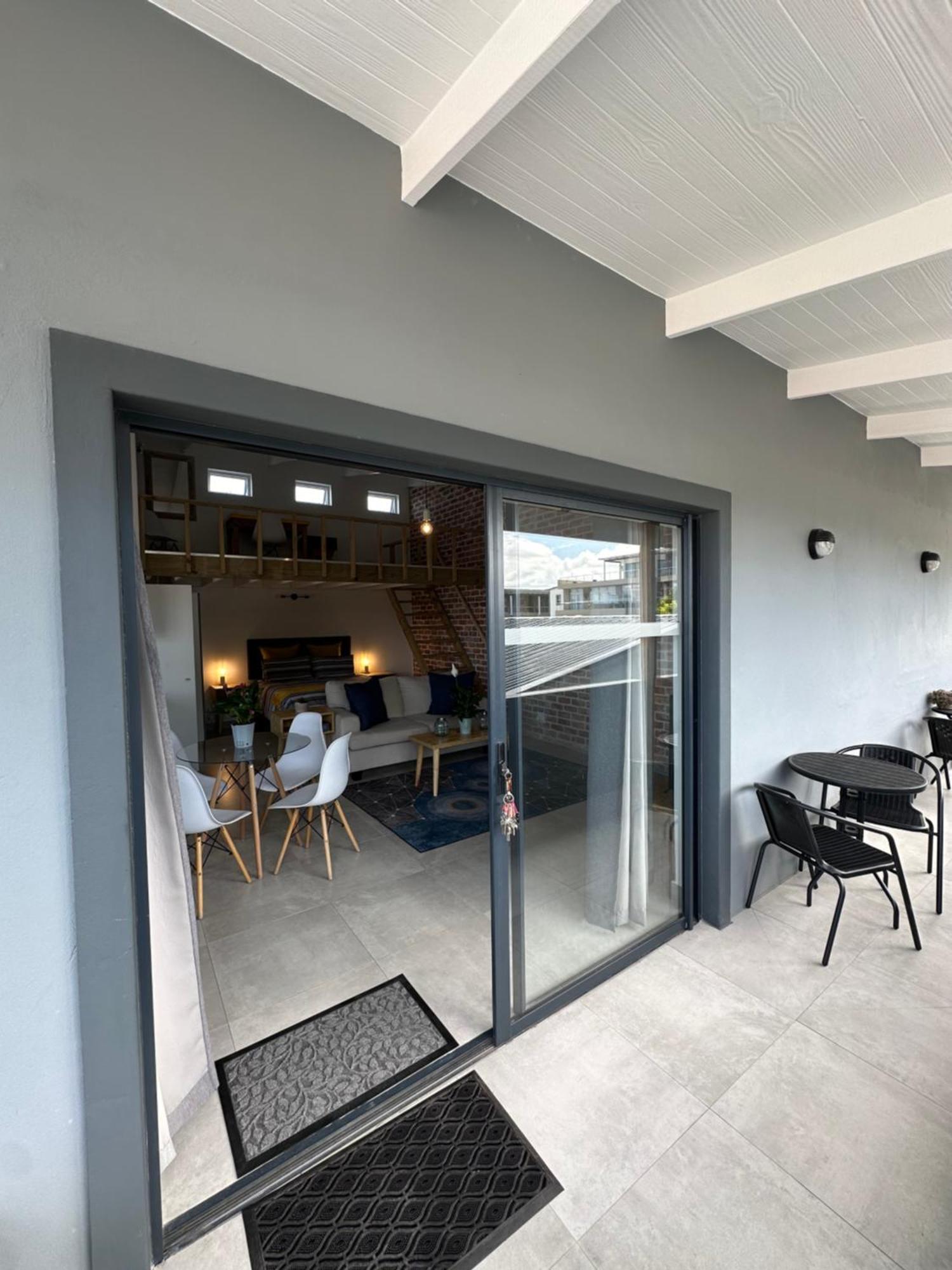 Modern Apartments Downtown 普勒滕贝格湾 外观 照片